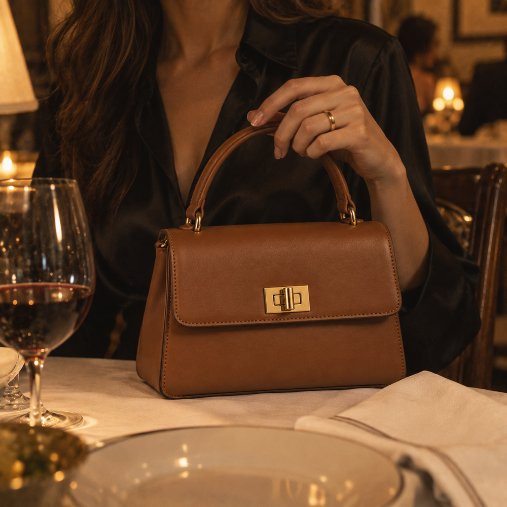 Borsa a mano Greta mini in ecopelle cognac